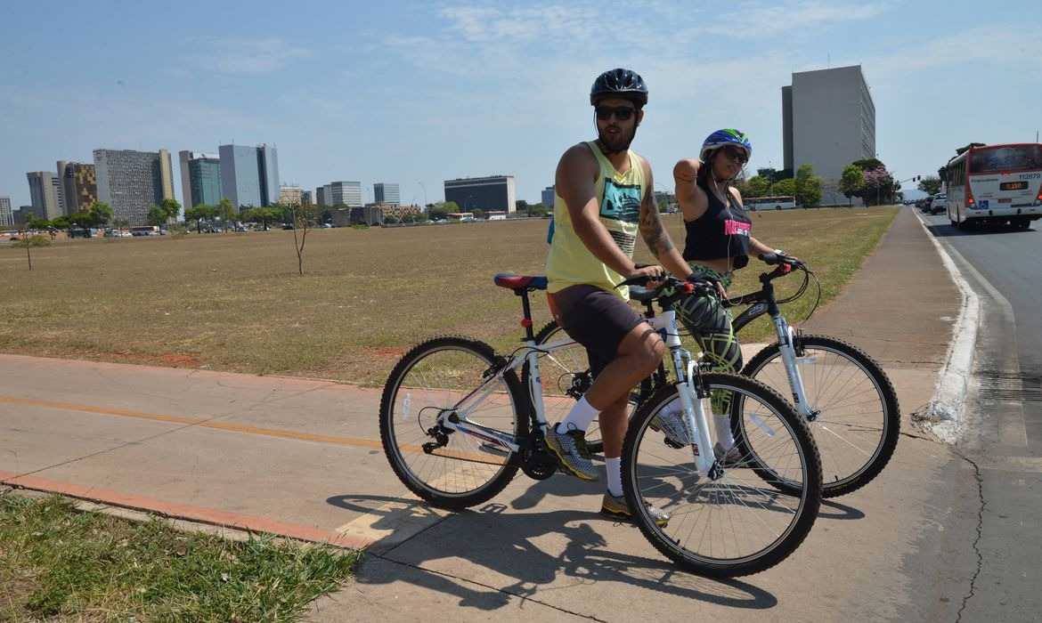 Atendimentos a ciclistas atropelados crescem 57% de 2010 a 2019 © José Cruz/Agência Brasil