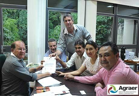 Deputado e vereadores solicitam apoio para produtores rurais de Aral Moreira Foto: Divulgação