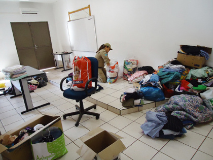 Corumbá envia as primeiras mercadorias para as vítimas das enchentes no RJ Corumbá envia as primeiras mercadorias para as vítimas das enchentes no RJ