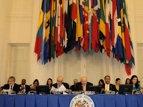 Autoridades se reúnem com representantes da OEA