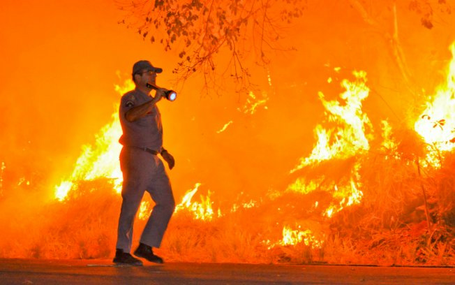 Casos de incêndios triplicaram este ano afirma Corpo de Bombeiros