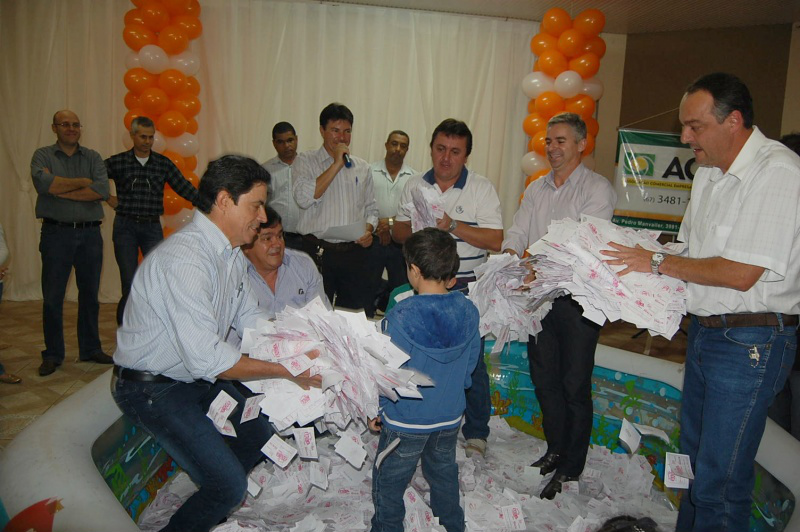 Retrospectiva 2013 - Imagens do ano em Amambai Retrospectiva 2013 - Imagens do ano em Amambai