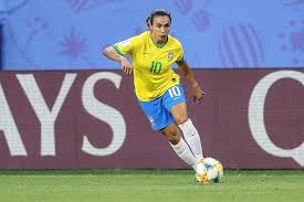 Marta sofre lesão e está cortada de amistosos Marta sofre lesão e está cortada de amistosos
