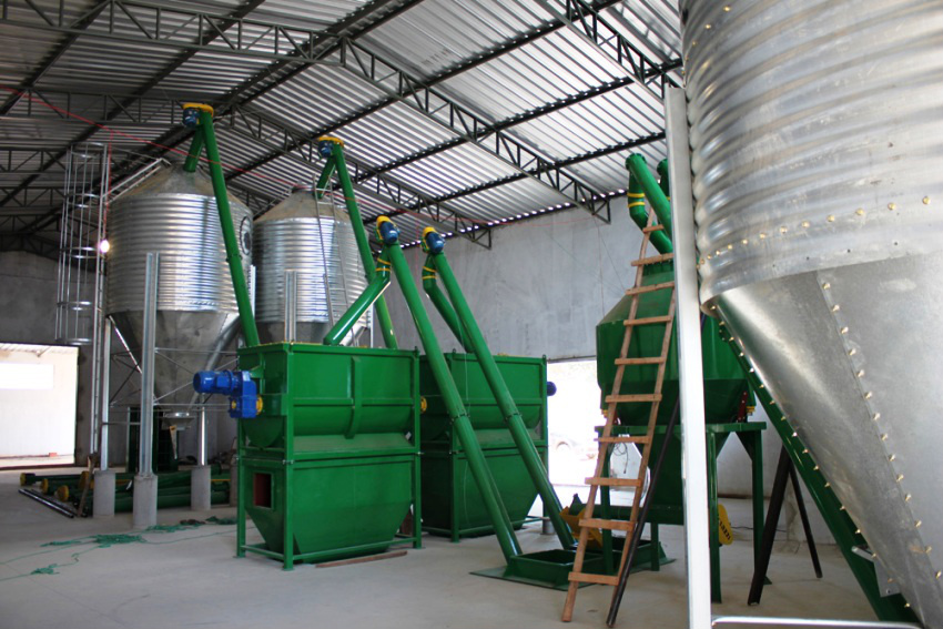 PMA fecha fábrica de ração animal ilegal em Costa Rica