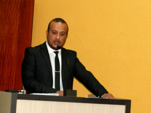 Pré-candidato a prefeito de Amambai, vereador Professor Ailton (PR) / Foto: Moreira Produções