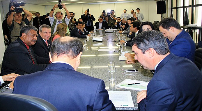 Governo apresenta PEC do Limite de Gastos aos deputados estaduais Foto: Divulgação