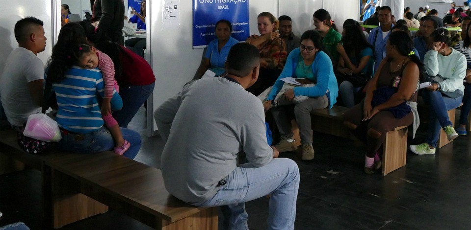 Voluntários para trabalhar com refugiados devem se candidatar até 23 deste mês Voluntários para trabalhar com refugiados devem se candidatar até 23 deste mês