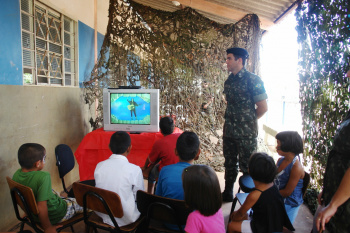 Ação social do Rotary de Amambai promove qualidade de vida para comunidade O exército de Amambai foi parceiro do Rotary e realizou ações na área da saúde.