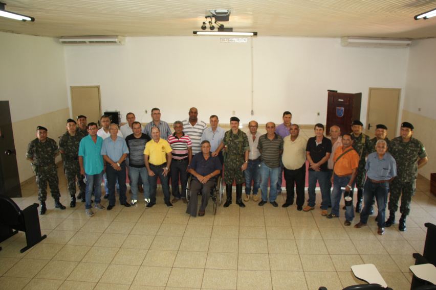 17º RC MEC promoveu café com reserva em Amambai