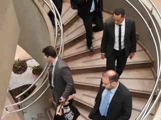 Após quase onze horas de buscas, PF deixa gabinete de Zé Teixeira Após quase onze horas de buscas, PF deixa gabinete de Zé Teixeira