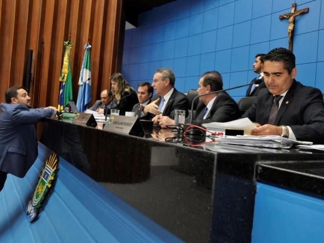Deputados aprovaram o projeto na sessão desta quinta-feira (29), na Assembleia (Foto: Luciana Nassar/ALMS)