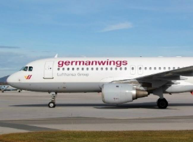 Avião da Germanwings faz pouso de emergência na Alemanha Avião da Germanwings faz pouso de emergência na Alemanha