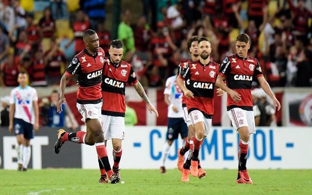 De virada, Flamengo vence Junior de Barranquila por 2x1 no Maracanã