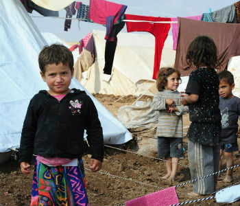 Em três meses, 50 mil iraquianos fugiram do Isil Crianças em acampamento para deslocados internos no Iraque. Foto: Unami