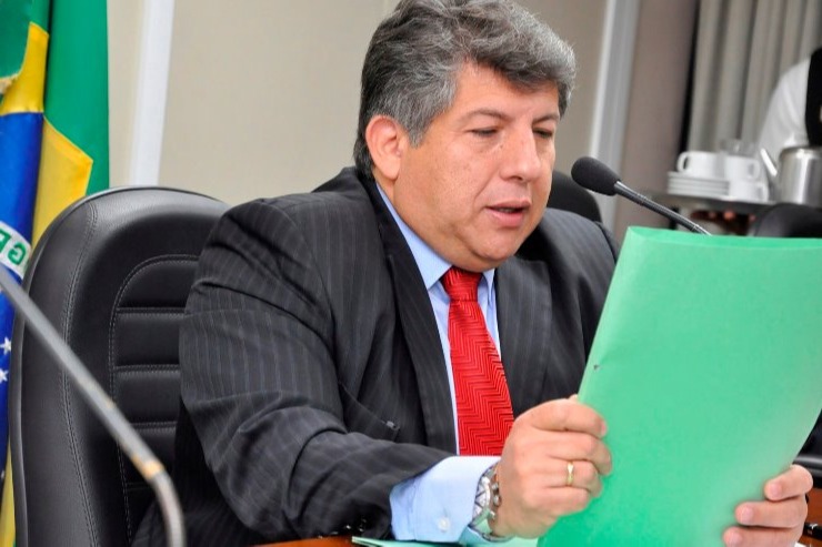 Entrada de animais domésticos em hospitais passa a valer no MS O deputado estadual Lidio Lopes é o autor da nova lei