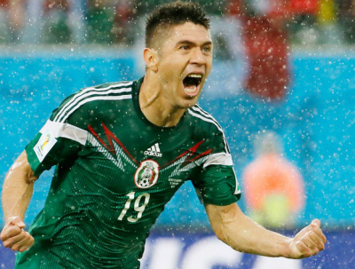 México vence Camarões por 1 a 0 e Brasil lidera grupo O gol mexicano foi marcado pelo atacante Oribe Peralta, aos 16 minutos do segundo tempoFoto: Reuters