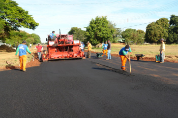 Amambai é um dos dois municípios do MS contemplado com o Pró-Transporte Com o Programa, o município passará a ter mais ruas asfaltadas, recapeamentos, ciclovias, sinalizações viárias, abrigos de ônibus, calçadas e drenagens.