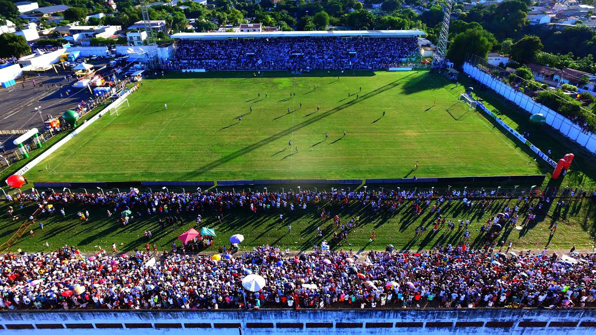 “Valeu a pena investir no futebol” Estádio Arthur Marinho recebeu o maior público do Estadual 2017. A torcida corumbaense comandou o espetáculo.Foto: Divulgação