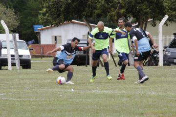 Maracaju e Bela Vista garantem vaga na 4ª fase da Copa Assomasul Maracaju (verde limão) enfrentou Guia Lopes