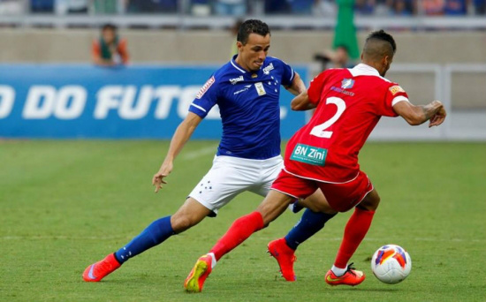 Cruzeiro e Atlético-MG perdem e se enfrentam na semifinal do Mineiro Leandro Damião voltou a marcar, mas não evitou a derrota do Cruzeiro