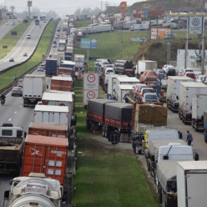 Negociação entre governo e caminhoneiros começa amanhã Negociação entre governo e caminhoneiros começa amanhã