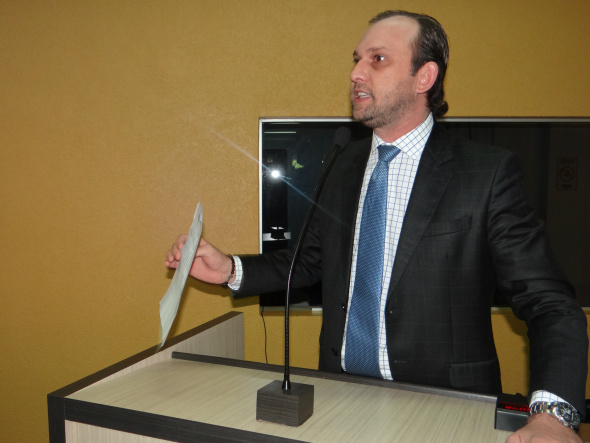 Luciney quer informações sobre pensão na capital custeada pela prefeitura Vereador de Amambai, Luciney Bampi / Foto: Moreira Produções