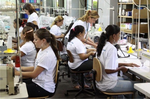 A ocupação teve expansão de 2% em um ano, segundo o Ipea