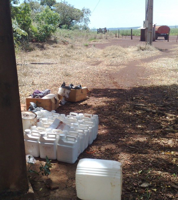 Parte do material apreendido na fazenda Salamanca, na região de Aral Moreira.