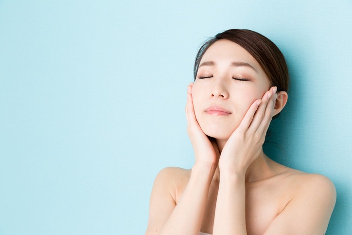 Massagem facial: os benefícios e técnicas que estão fazendo sucesso