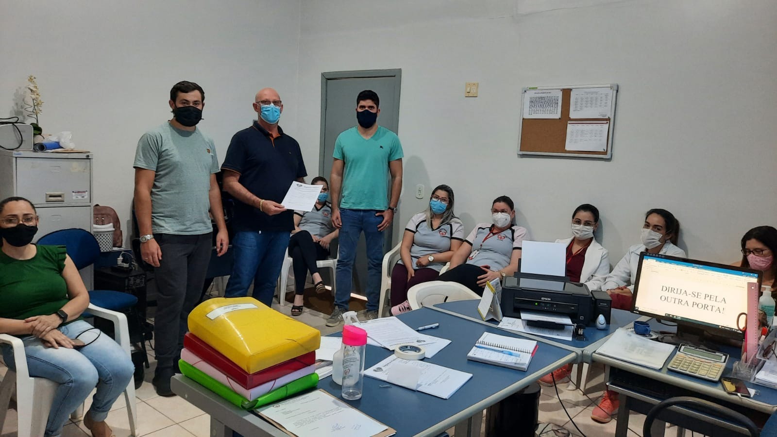 Hospital regional de Amambai e cartório assinam convênio