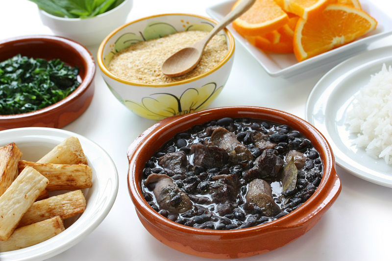 A feijoada é um dos pratos da gastronomia brasileira. Foto: Banco de imagens