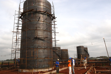 MS gerou 62,6 mil empregos em quatro anos e diversificou economia com a industrialização MS gerou 62,6 mil empregos em quatro anos e diversificou economia com a industrialização