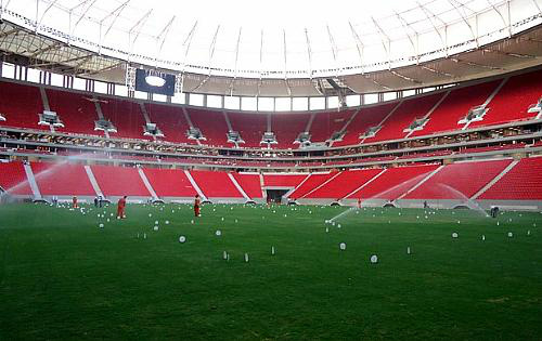 Torcedores começam a chegar ao Estádio Mané Garrincha