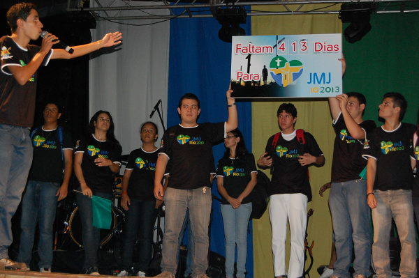 Grupos de jovens de Amambai são opção de futuro promissor e comprometido Grupo de Jovens Maria Mãe da Igreja durante participação no envento