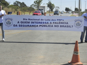 Policiais rodoviários federais podem entrar em greve na próxima semana Policiais rodoviários federais podem entrar em greve na próxima semana