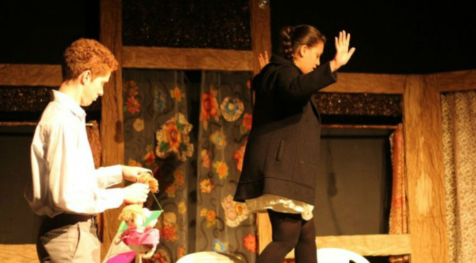 Artes Cênicas da UEMS apresenta peça teatral no Sesc Morada dos Baís
