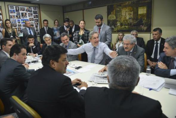Impeachment: Rosso fecha acordo e debates vão até a madrugada de sábado Acordo com os líderes partidários foi fechado depois de quatro dias de reunião / Foto: Antonio Cruz/ Agência Brasil