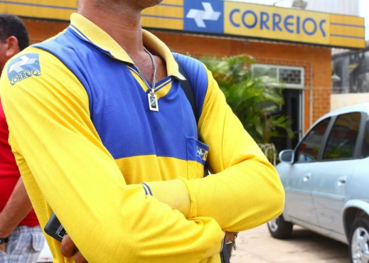 Trabalhadores dos Correios ameaçam parar em São Paulo Trabalhadores dos Correios ameaçam parar em São Paulo