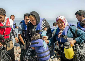 Decepção com falta de consenso para transferir 120 mil na Europa Chegada de migrantes à Grécia. Foto: Acnur/J. Akkash