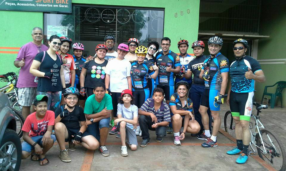 Ciclistas de Amambai realizam Desafio do Bem Ciclistas de Amambai realizam Desafio do Bem