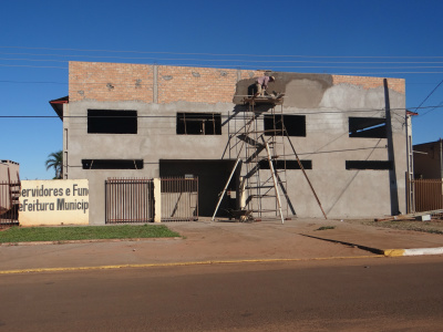 Projeto do vereador Brito beneficia funcionários da Prefeitura de Amambai As obras na sede do Sisem estão em fase de conclusãoFoto: Moreira Produções