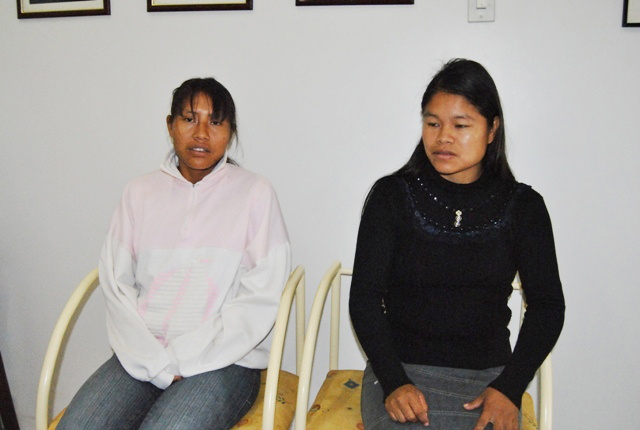 As irmãs Cleide (E) e Cleusa. Elas foram vítimas de uma mulher que recebeu R$ 50 mil pela pensão por morte da mãe delas. Foto: Moreira Produções.