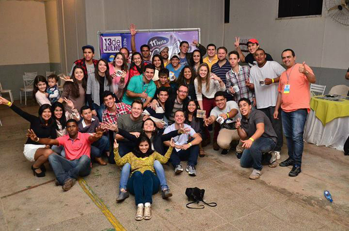 A influência da religião na vida dos jovens União da Mocidade Independente de Amambai(UMPI) em seu evento Chocolate Quente com Ronaldo Bezerra.