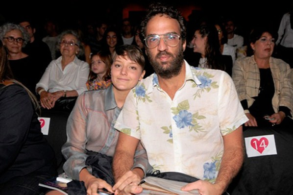 Casais apaixonados quando a música toca o coração Mallu Magalhães e Marcelo Camelo