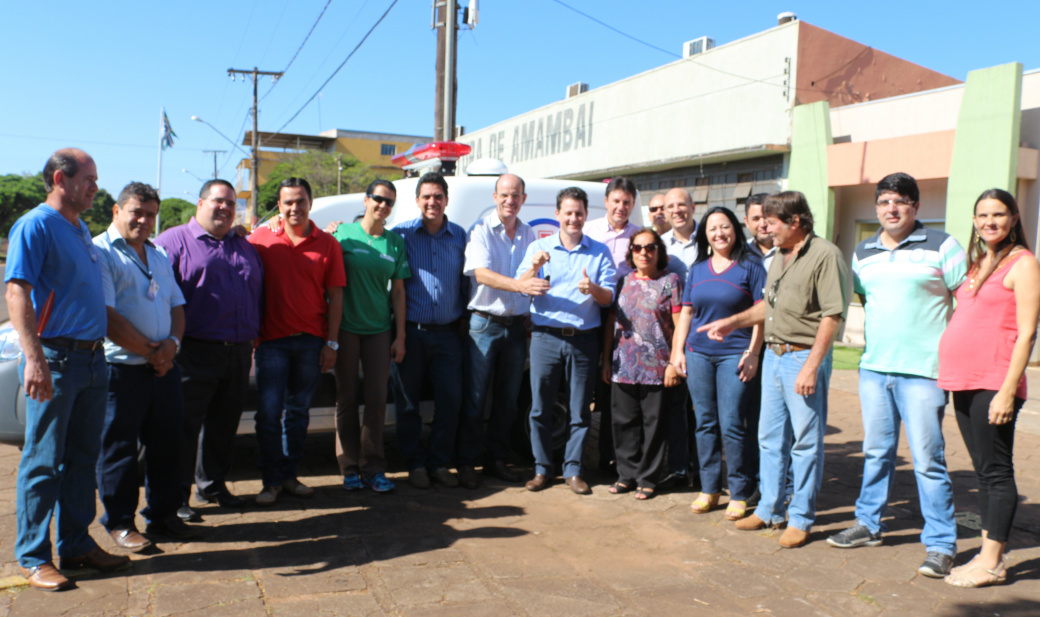 Deputado Estadual Renato Câmara entrega ambulância ao Município de Amambai Ambulância foi entregue na manhã dessa sexta (8) pelo parlamentar à autoridades do município / Foto: Decom