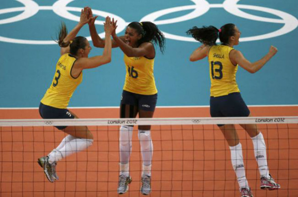 Meninas do vôlei jogam contra o Japão pelas semifinais