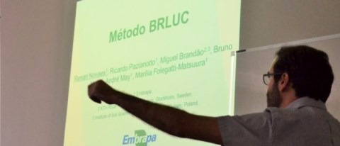 Renan apresentando Modelo BRLUCFoto: Divulgação 