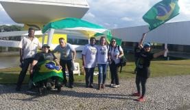 Lula depõe hoje em Curitiba; defesa aguarda decisão sobre adiamento Grupo contrário a Lula vai ficar em frente ao Museu Oscar Niemeyer Danyele Soares/Agência Brasil