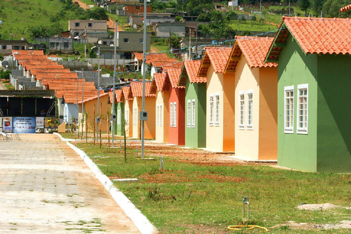Dilma entrega 2,3 mil unidades do Minha Casa, Minha Vida no interior paulista Dilma entrega 2,3 mil unidades do Minha Casa, Minha Vida no interior paulista