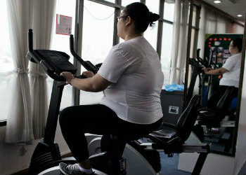 66% dos adolescentes na Europa não fazem atividade física suficiente Obesidade é um fator de risco para vários problemas de saúde, incluindo diabetes, doenças do coração, derrame e alguns tipos de câncer. Foto: OMS/Giulio di Sturco